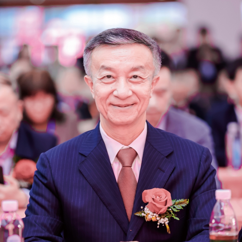 中國塑料加工工業(yè)協(xié)會榮譽(yù)理事長朱文瑋-拷貝